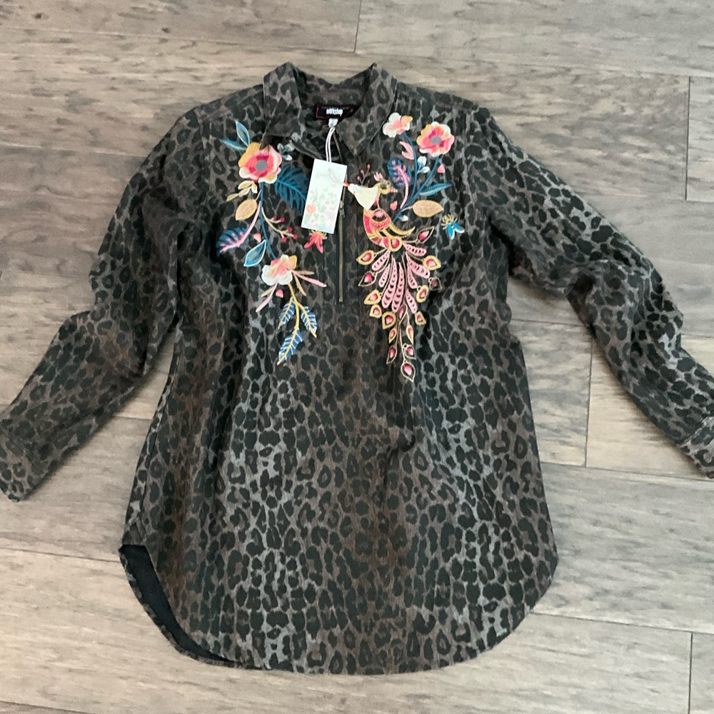 NWT Johnny Was Shuri Zipup Shirt Tunic - Leopard